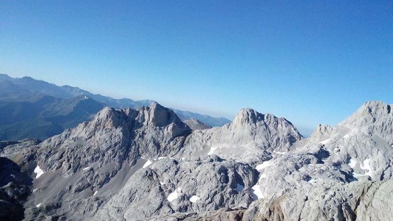 Albergue Turistico Briz Espinama Bagian luar foto